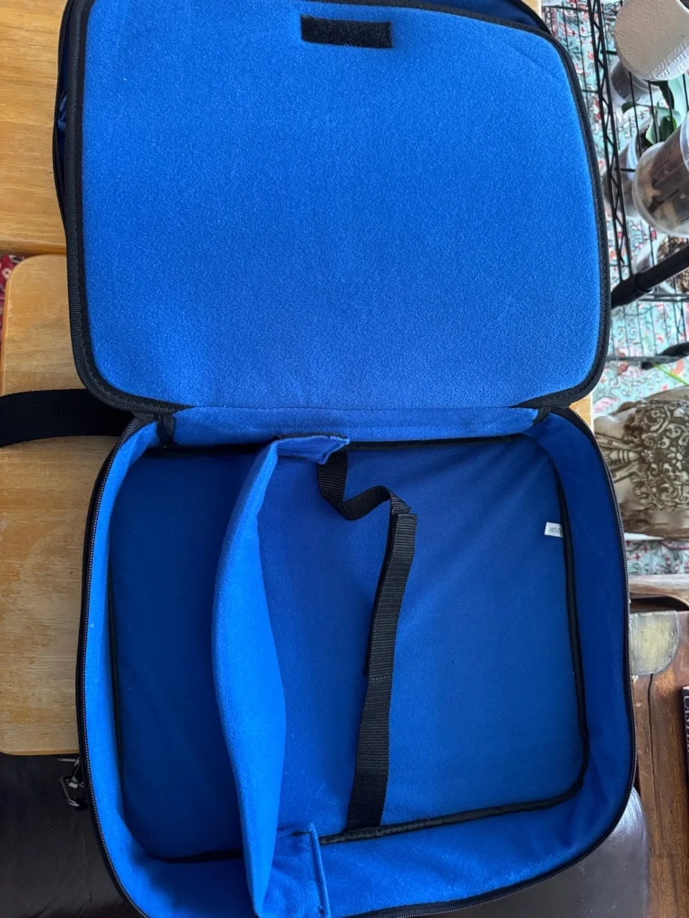 USA GEAR Black and Blue Gaming Carry Case with Shoulder Strap New W/O Tags
